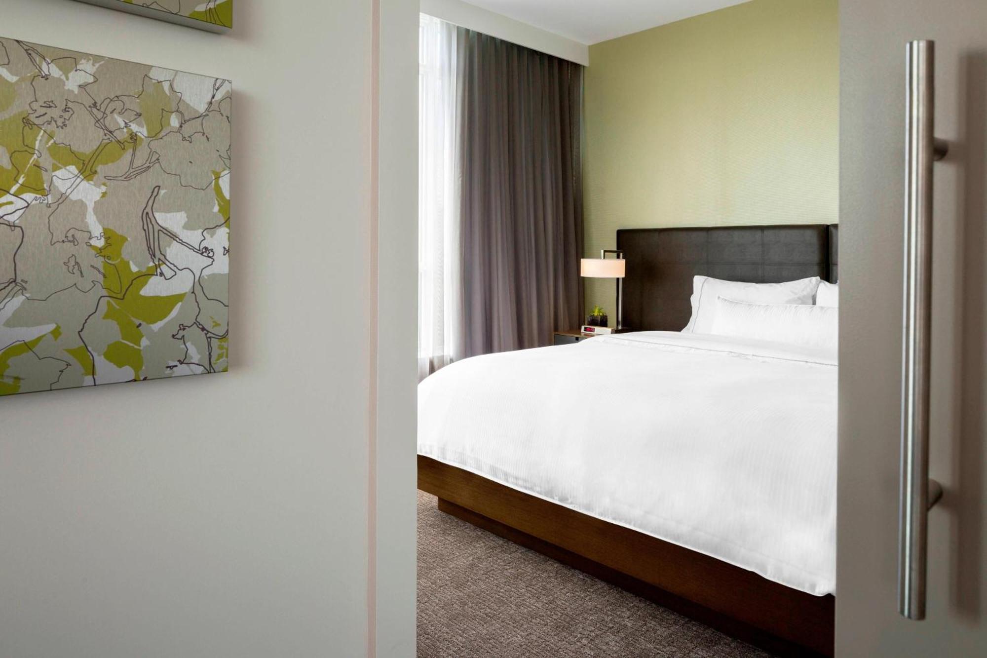 Element By Westin Vancouver Metrotown Бърнаби Екстериор снимка
