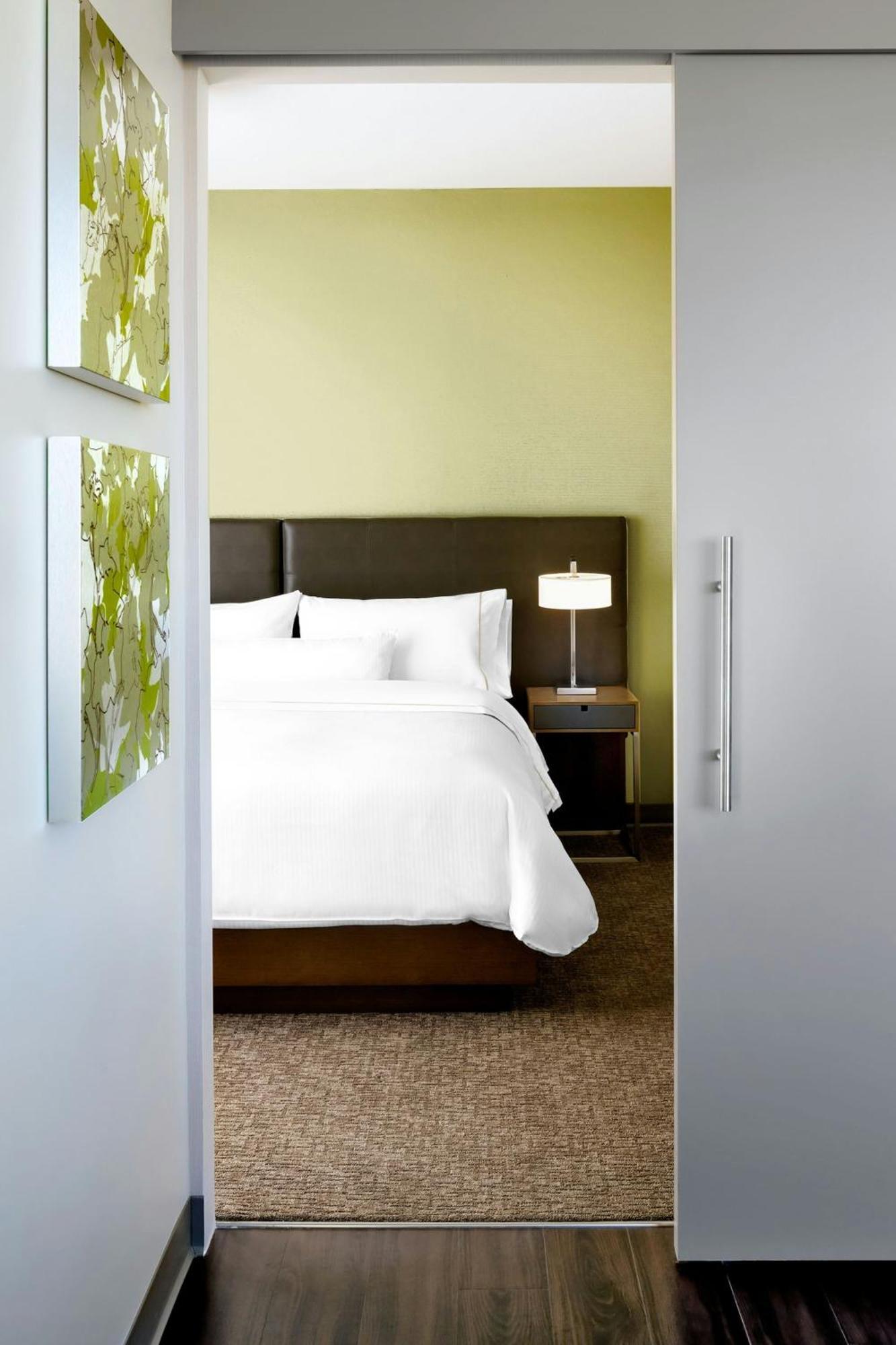 Element By Westin Vancouver Metrotown Бърнаби Екстериор снимка