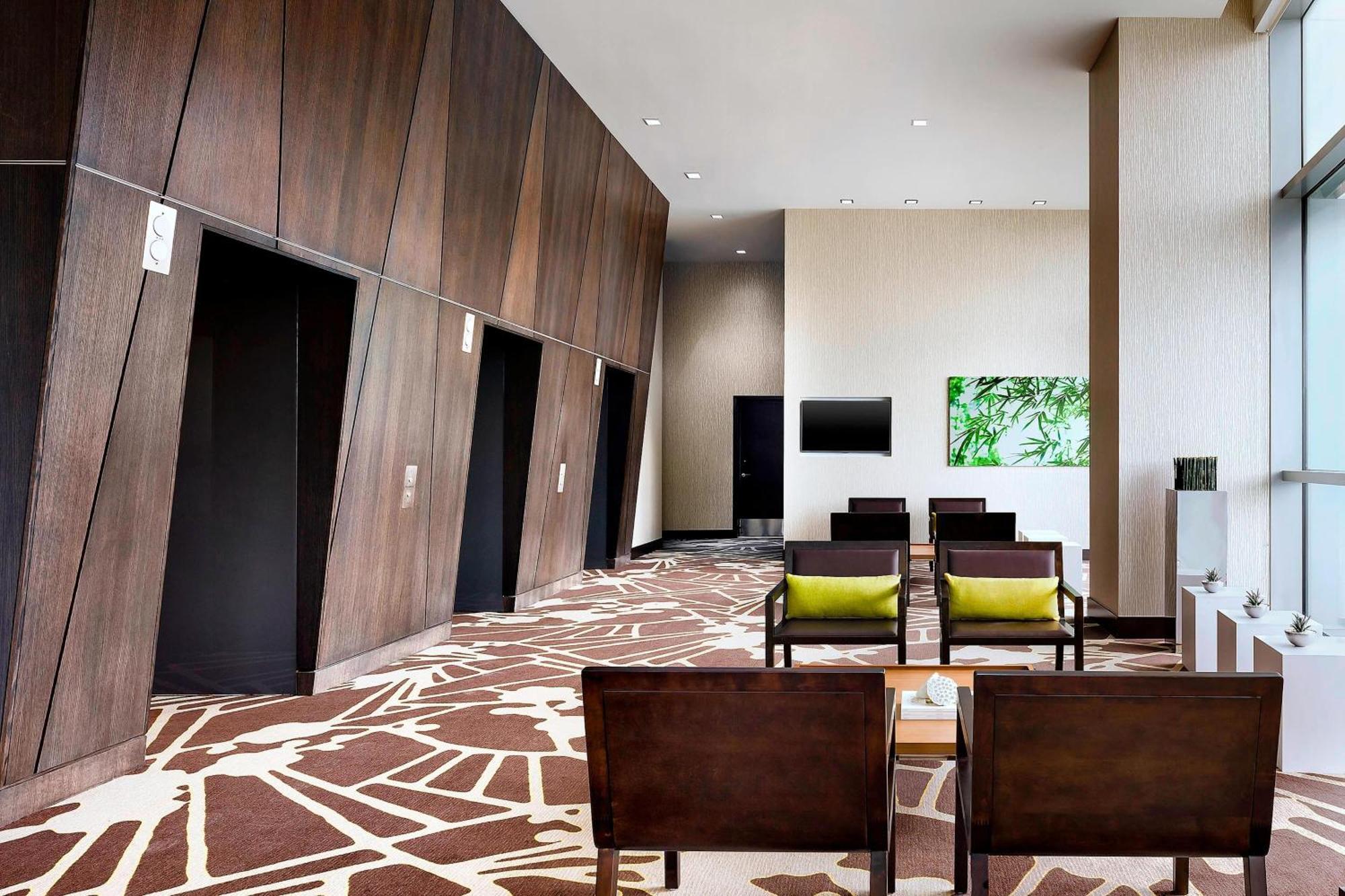 Element By Westin Vancouver Metrotown Бърнаби Екстериор снимка
