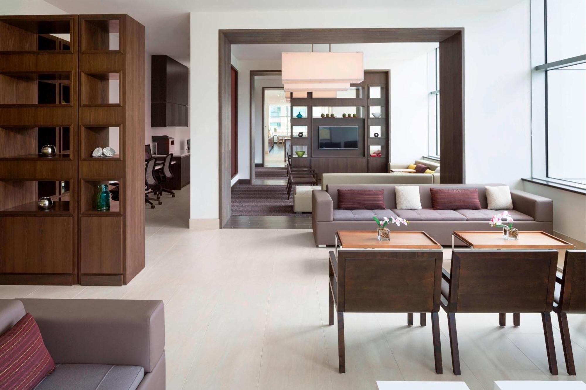 Element By Westin Vancouver Metrotown Бърнаби Екстериор снимка